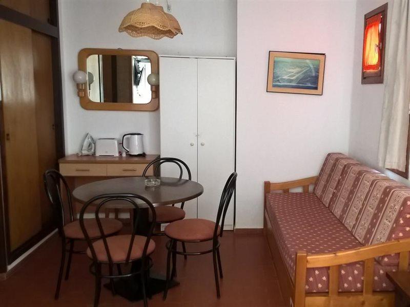 Apartamentos Del Rey Portinatx Exteriör bild
