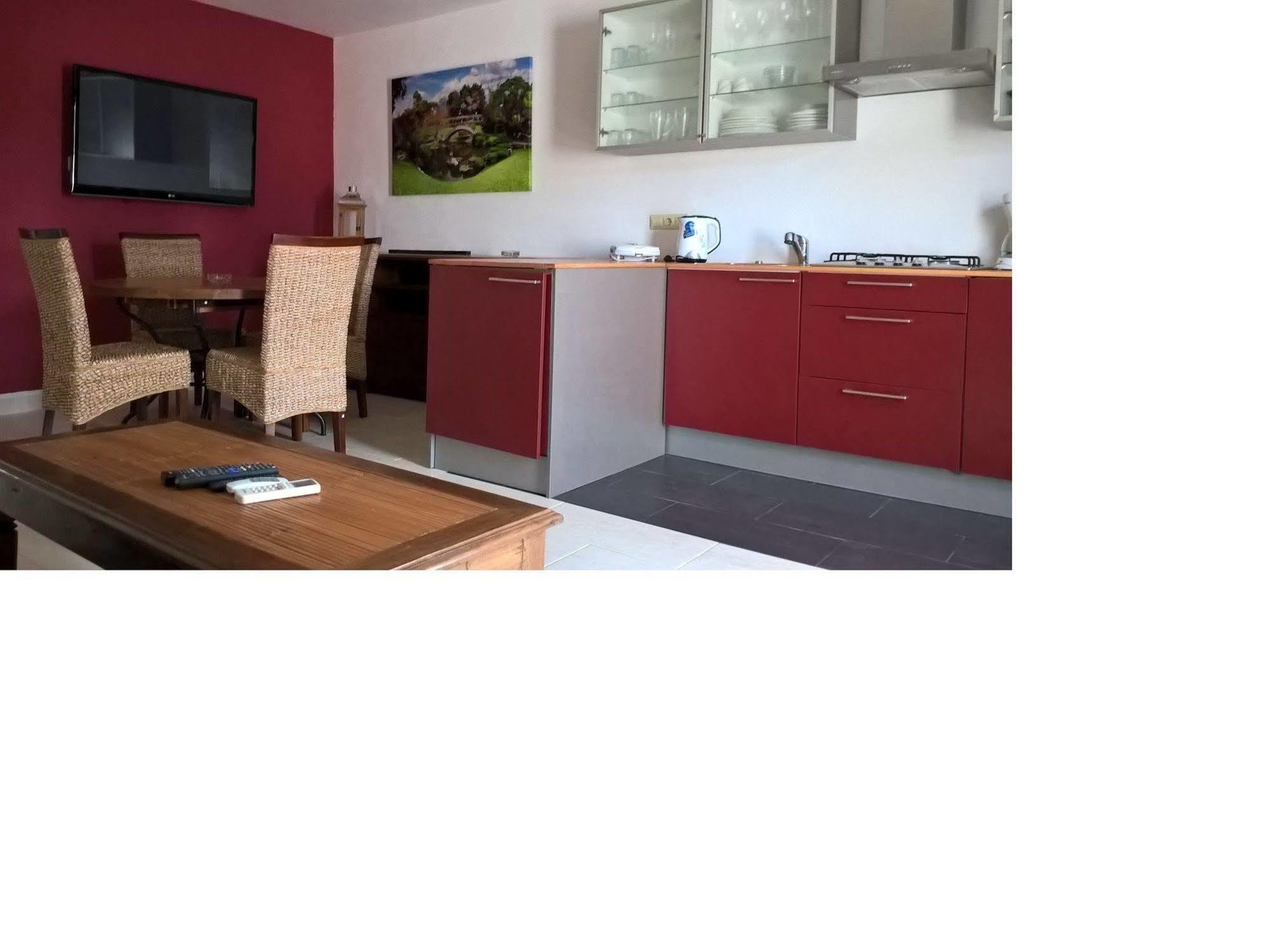Apartamentos Del Rey Portinatx Exteriör bild