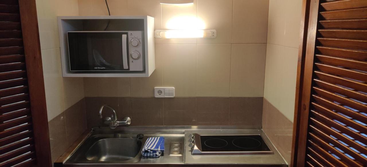 Apartamentos Del Rey Portinatx Exteriör bild