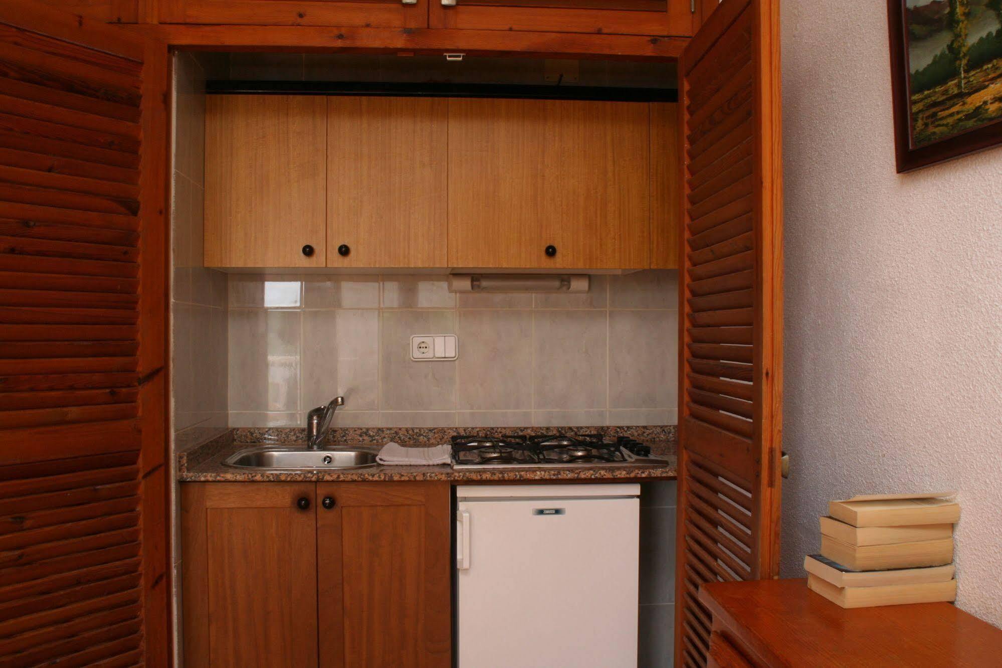Apartamentos Del Rey Portinatx Exteriör bild